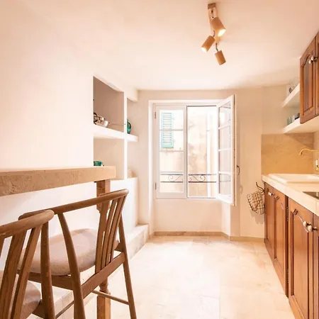 Pick A Flat's Townhouse In - Rue Sainte-barbe ヴィラ *