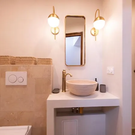 Pick A Flat's Townhouse In - Rue Sainte-barbe Willa Saint-Tropez